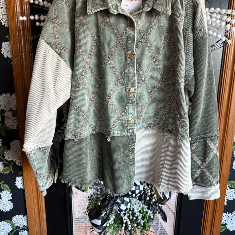 Oli & Hali Sagewood Stitch Corduroy Shacket - Picture 4 of 8